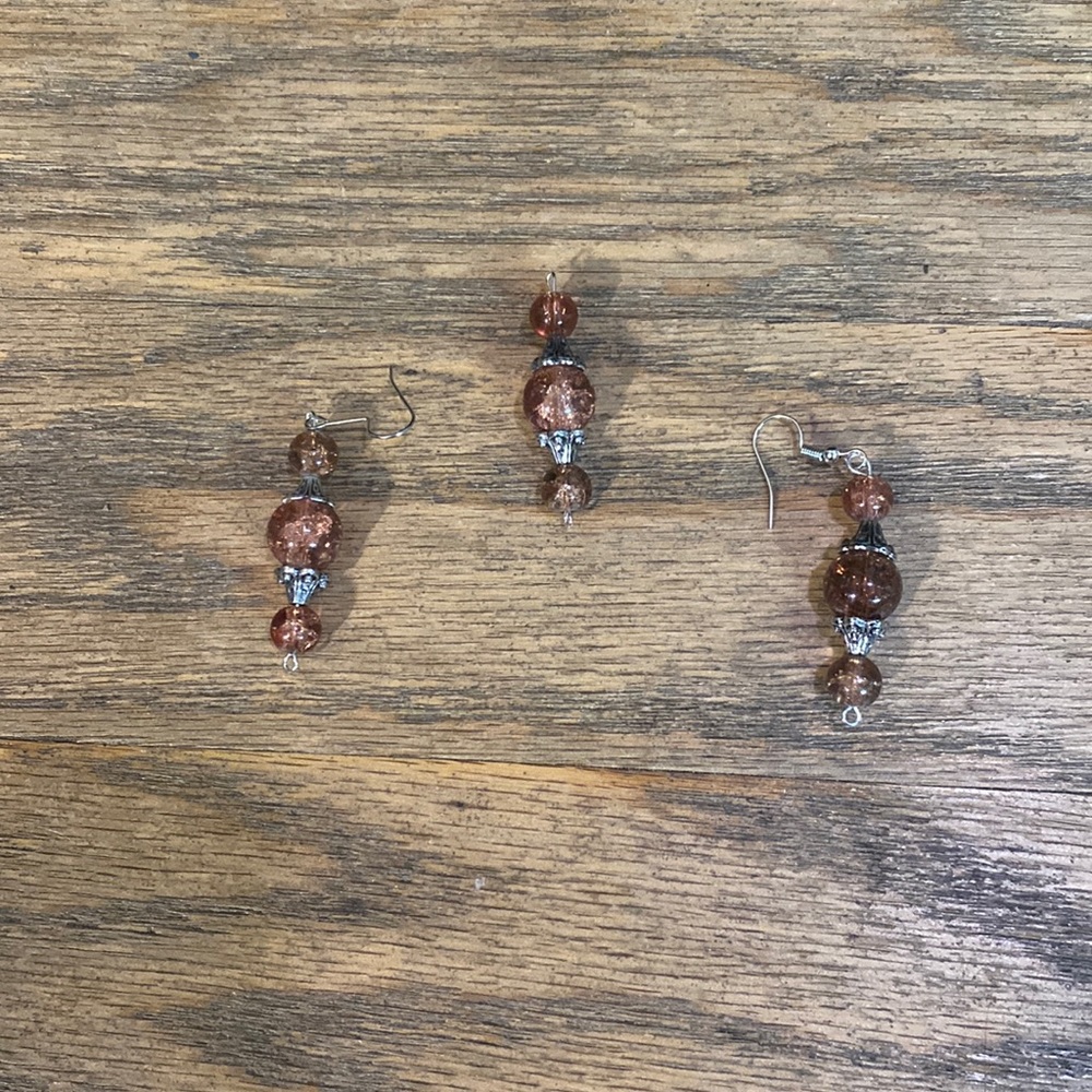 Necklace pendant and earrings